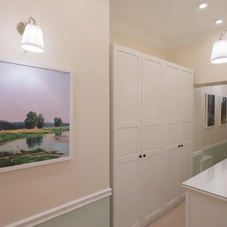 梦未顿塔林 公寓式酒店 4*