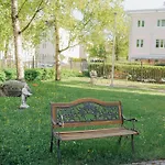 Revelton 4*