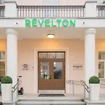 Apart-hotel Revelton 4*