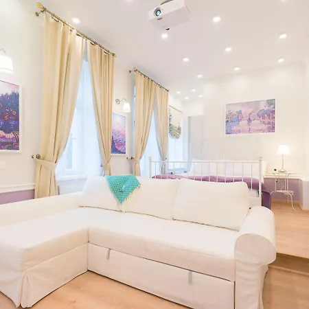 Revelton Apartmanhotel 4*
